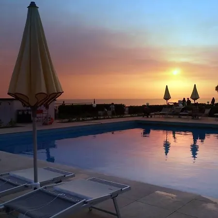 Resort Voi Tropea Essentia 4*