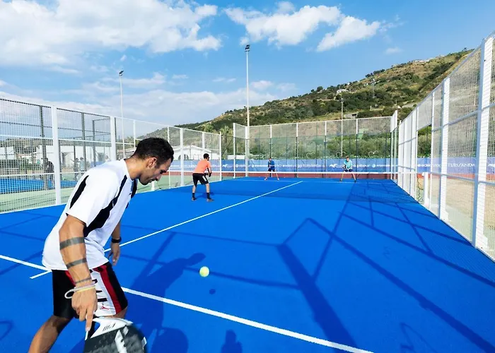 Voi Tropea Essentia Üdülőközpont